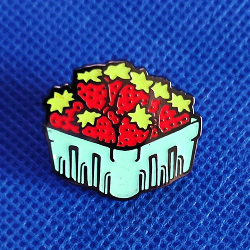 Strawberries Basket š